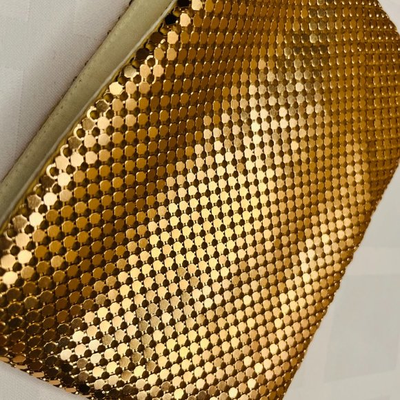 ✨ Paco Rabanne Gold Mesh Clutch – Lady Million Perfume Edition NWT - Picture 4 of 9